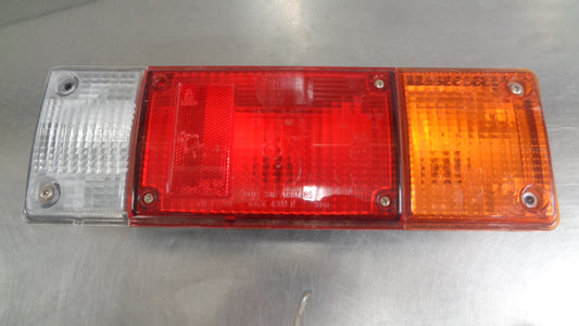 Universal Light Truck Tail Light Pair New Part