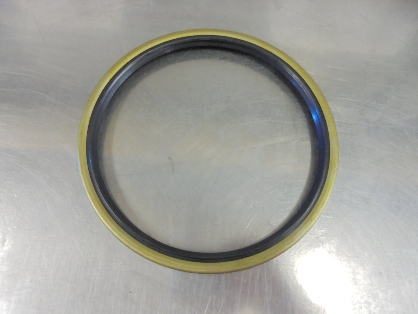 UD-Hino-Nissan Rear Wheel Hub Inner Seal 154X175X13 New Part