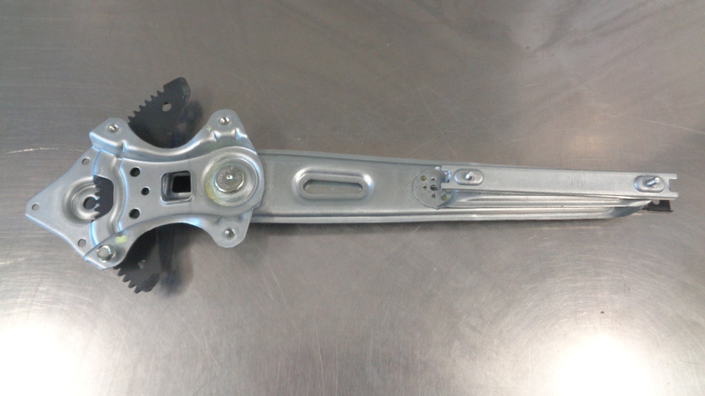 Holden Colorado Genuine Front Lefthand Electric Glass Machine New Part