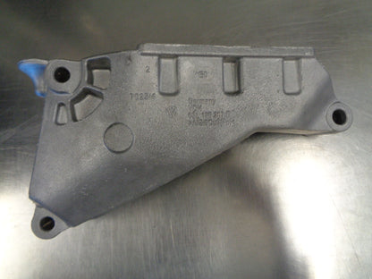 VW T5 Transporter Genuine 2.0 TDI Engine Mount Hoist Bracket New Part