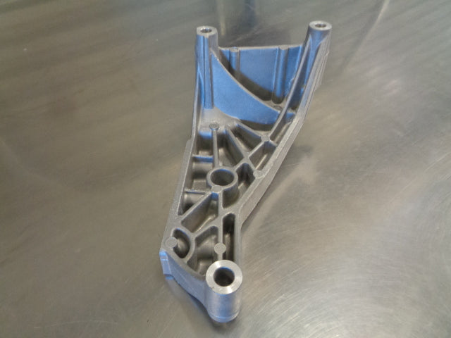 Engine Accessory Bracket Vw VW T5 Transporter Genuine 2.0 TDI Engine Mount Hoist Bracket New Part ...