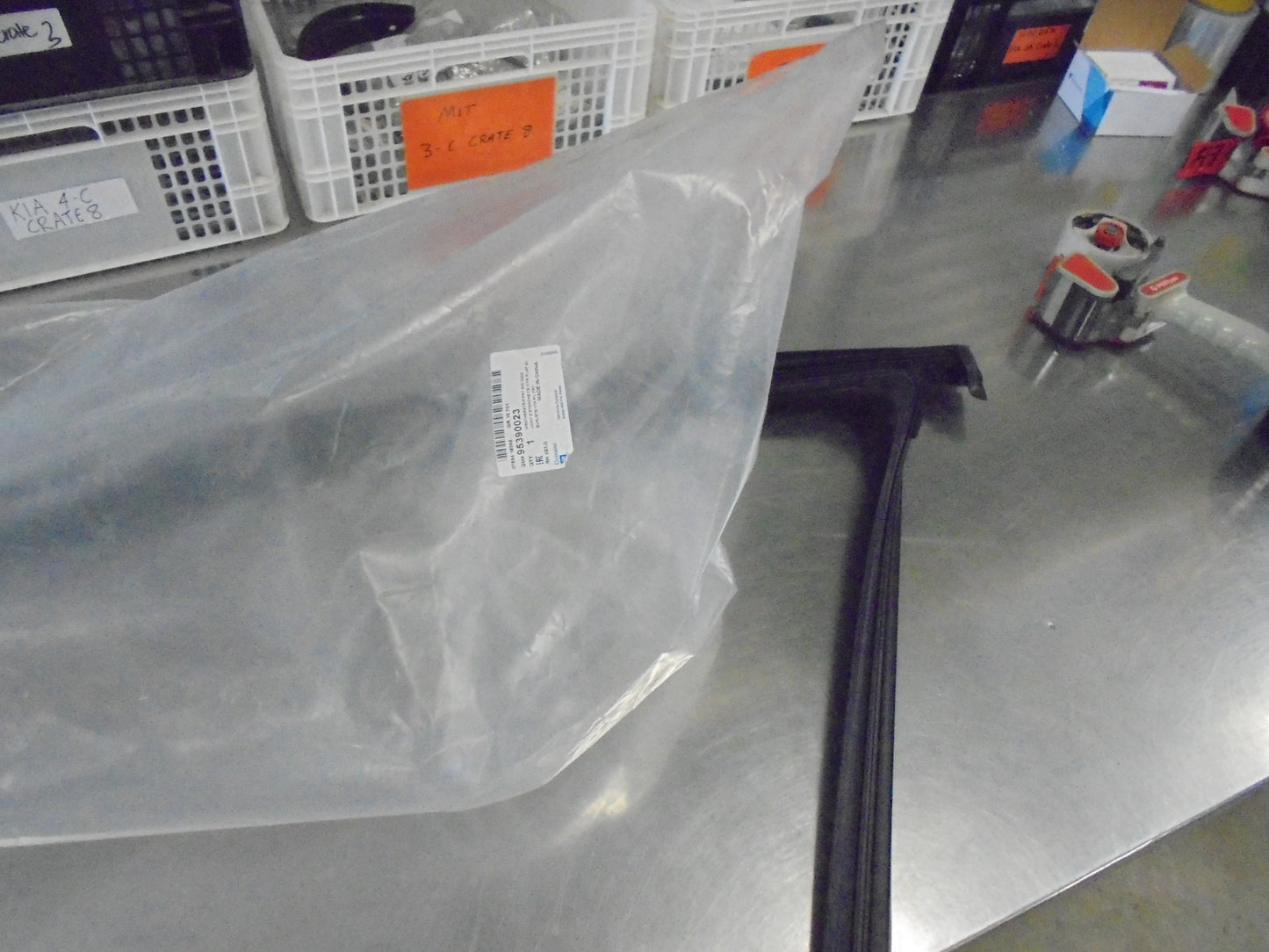 Holden Cruze Genuine Drivers Front Upper Weatherstrip New Part