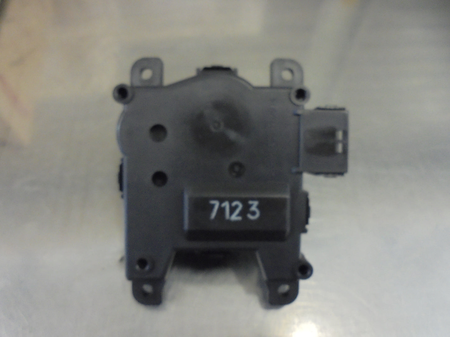 Honda Accord Genuine Driver Side Electric Mirror Motor Assembly New Part