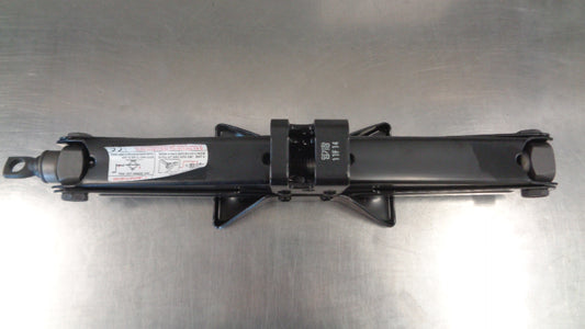 Holden Epica Genuine Jack New Part