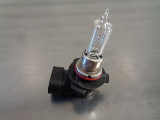 Toyota Camry Genuine 12V 65W Headlight Bulb New Part