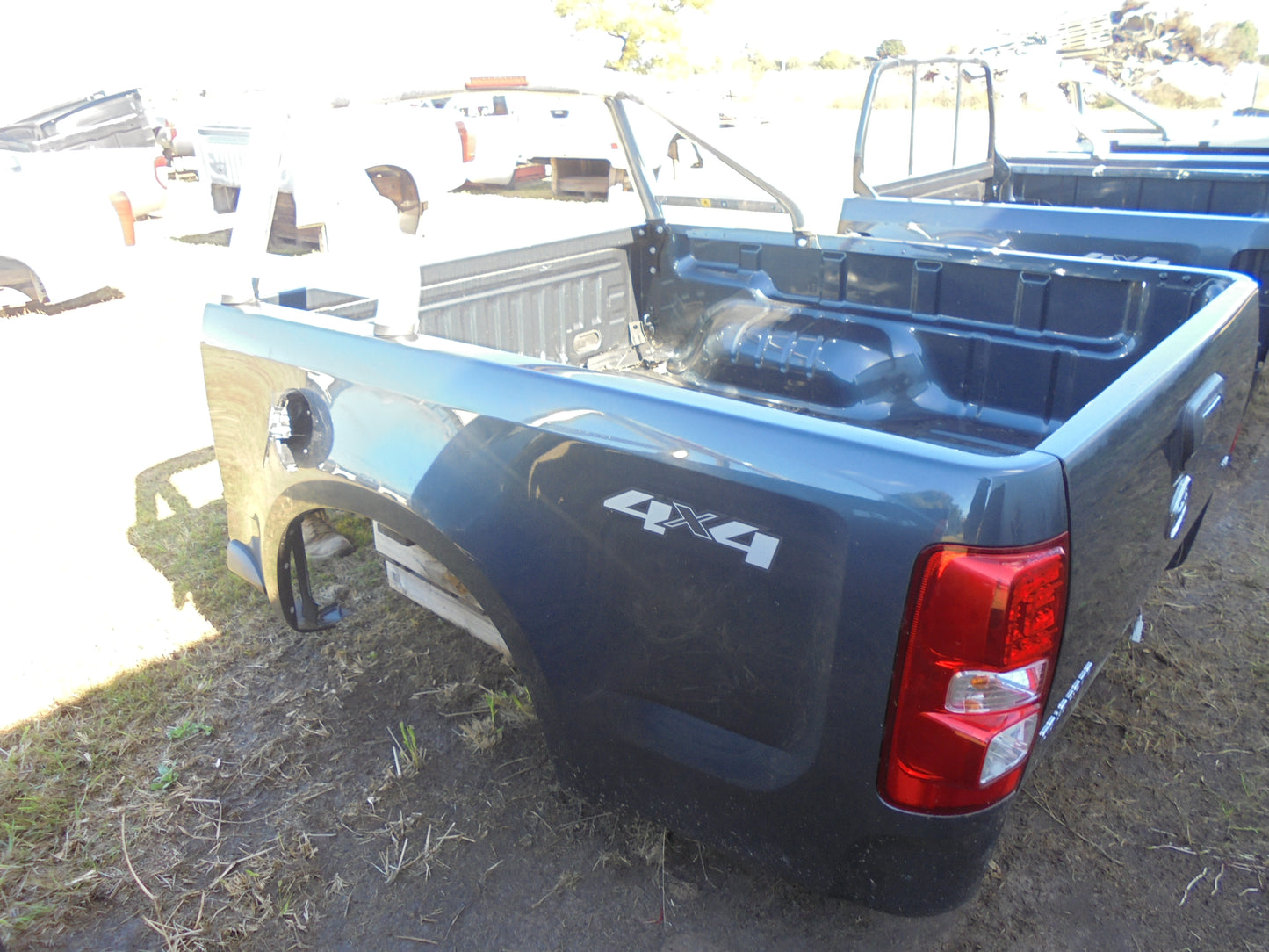 Holden RG LTZ Colorado Genuine Extra Cab Tub With Tail Lights And Sports Bar New Part