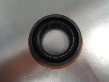 Mazda Various Models Genuine Diff Pinion Gear Oil Seal New Part