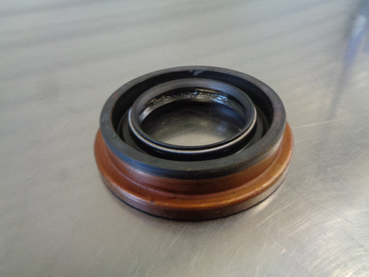 Mazda Various Models Genuine Diff Pinion Gear Oil Seal New Part