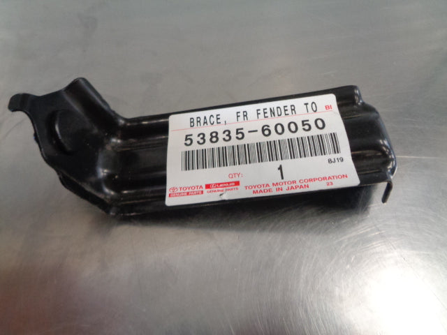 Toyota Landcruiser Prado Genuine Front Guard To Apron Brace New Part