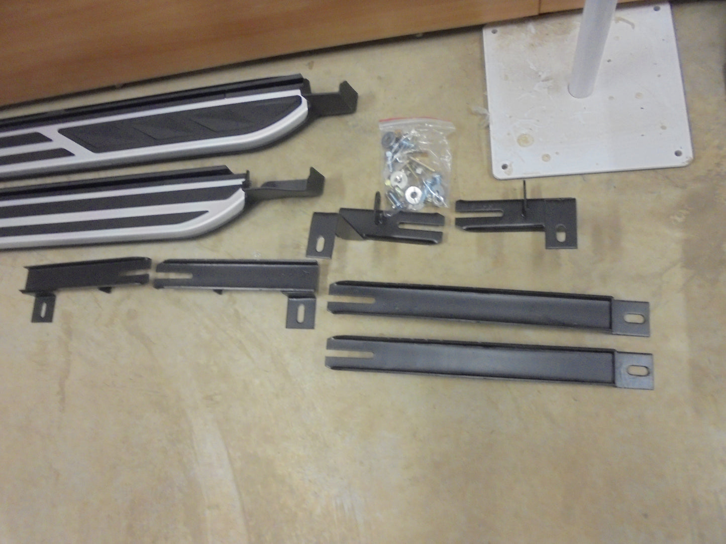 Peugeot 3008 Genuine Side Step Set Brackets And Bolts New Part