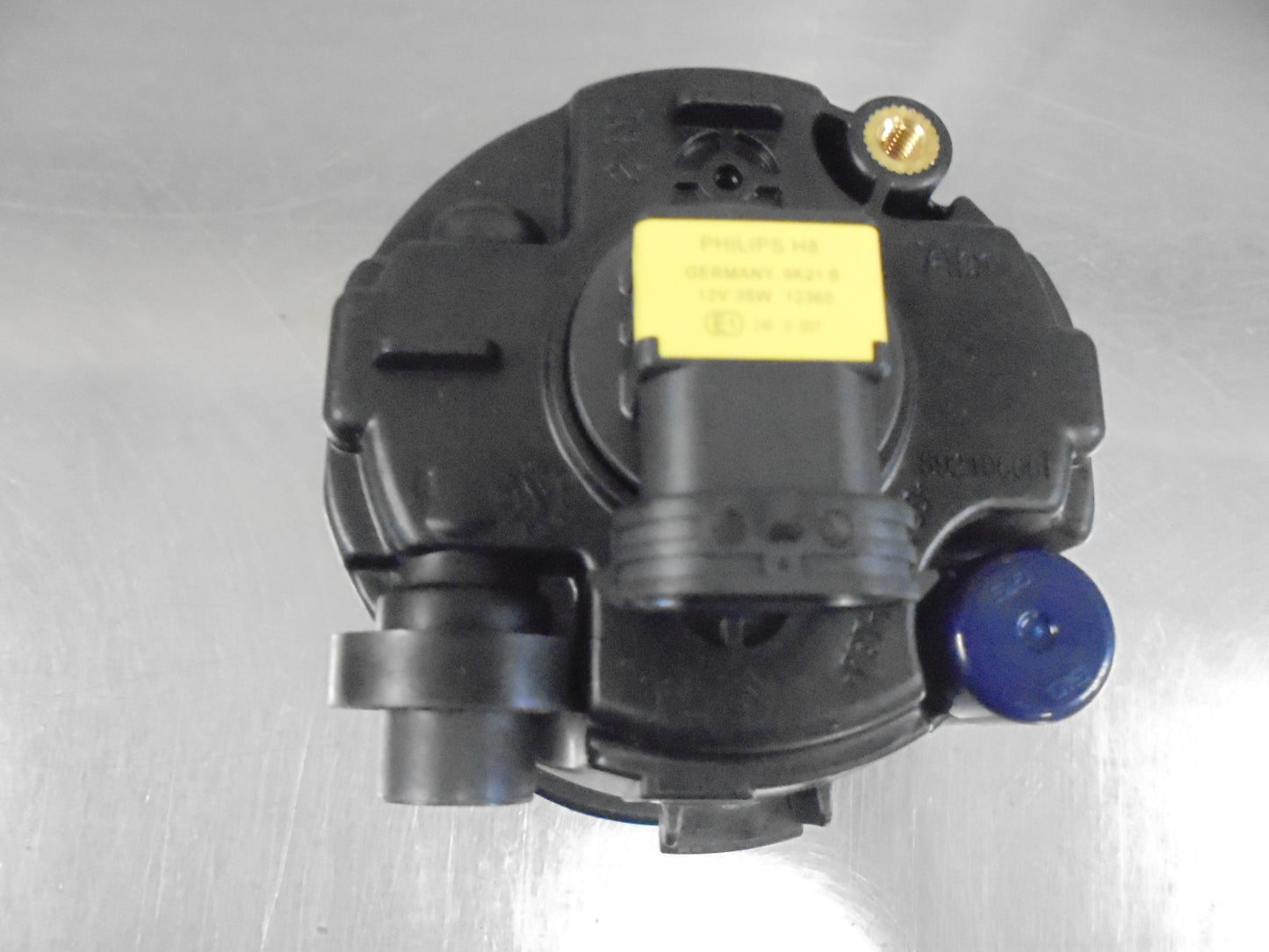 Nissan Tiida Genuine Right Hand Front Fog Light New Part