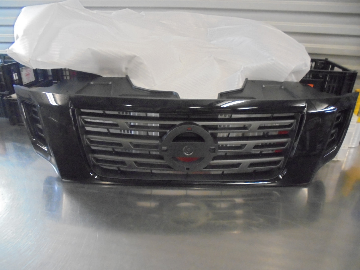 Nissan Navara D23 NP300 Genuine Front Grille Black Edition New Part