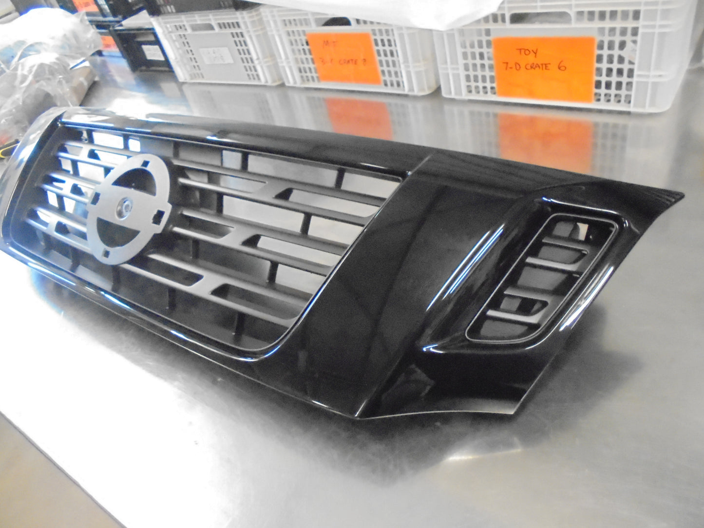 Nissan Navara D23 NP300 Genuine Front Grille Black Edition New Part
