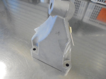Mercedes Benz Sprinter Genuine Left Hand Front Engine Mount New Part