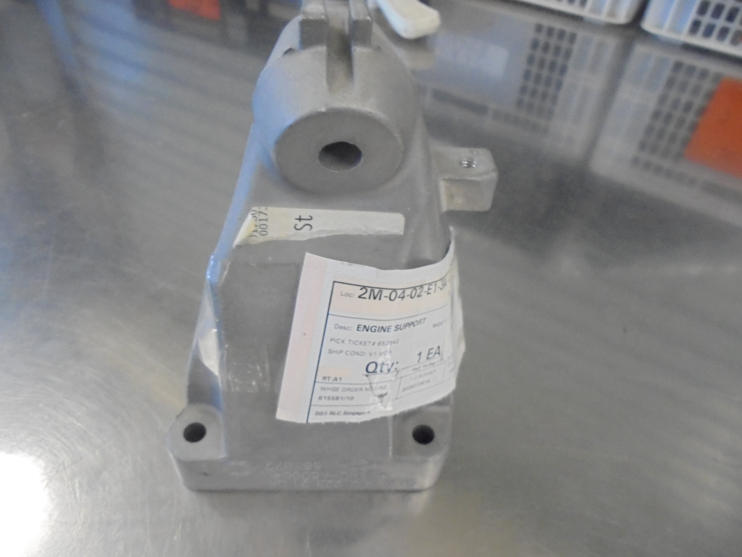 Mercedes Benz Sprinter Genuine Left Hand Front Engine Mount New Part