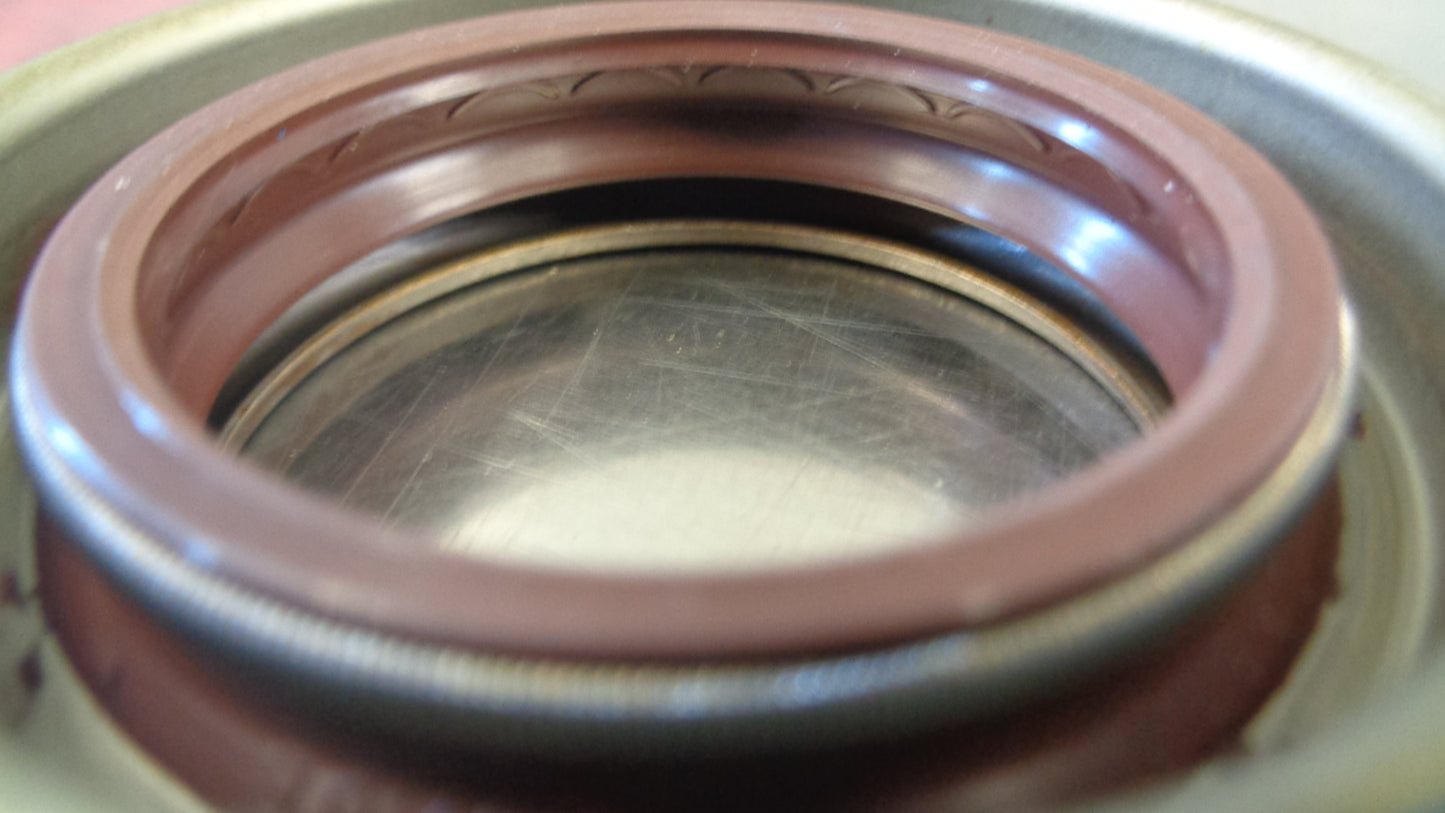 Holden Astra / Vectra Genuine Front Drive Shaft Oil Seal New Part