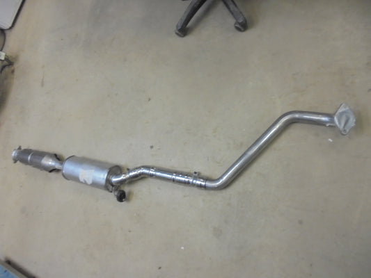 Hyundai Elantra Genuine Center Exhaust System Muffler-Cat New Part