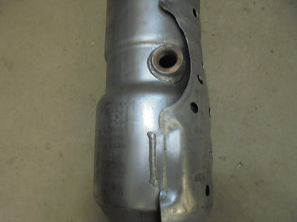 Hyundai Elantra Genuine Center Exhaust System Muffler-Cat New Part
