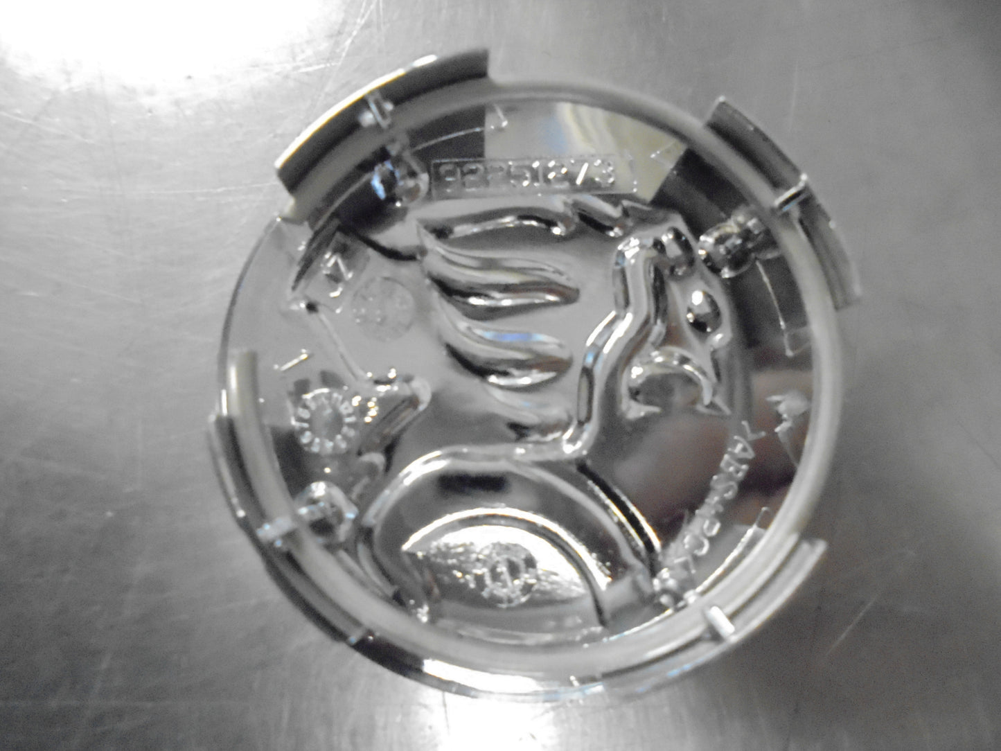 Holden VE SSV Redline Commodore Genuine Wheel Center Cap New Part