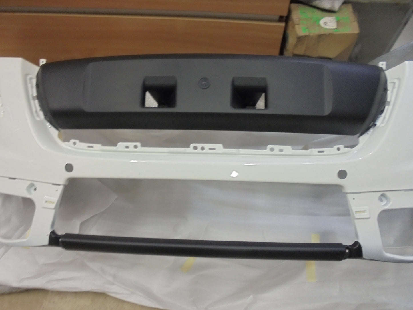 Peugeot 4008 Genuine Factory Front Bar Cover (White) Headlight Washer And Radar New Part