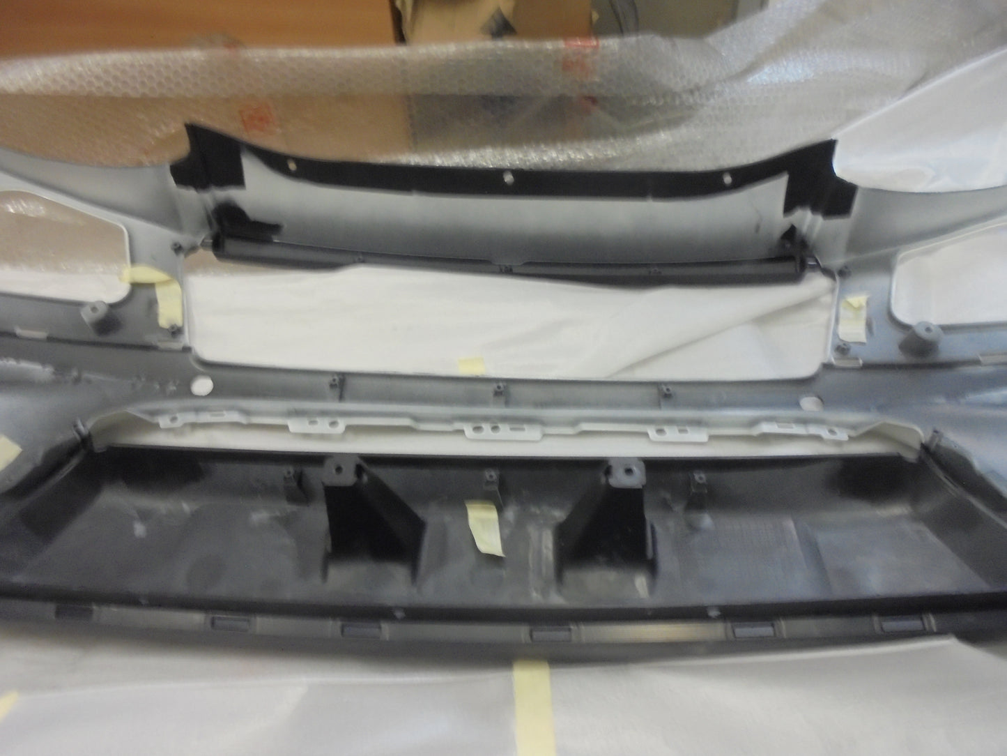 Peugeot 4008 Genuine Factory Front Bar Cover (White) Headlight Washer And Radar New Part
