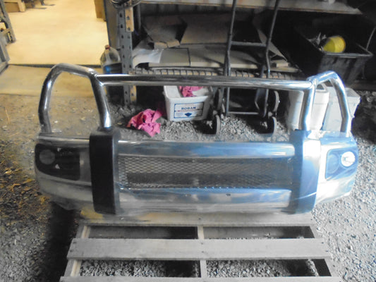 Isuzu D-Max Genuine Chrome Alloy Bull Bar SX Low Ride New Part