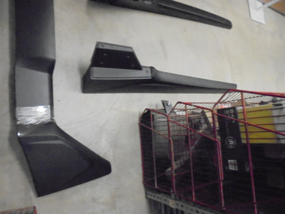 Isuzu D-Max X-Terrain Dual Cab Genuine Sports Bar Kit Black New Part