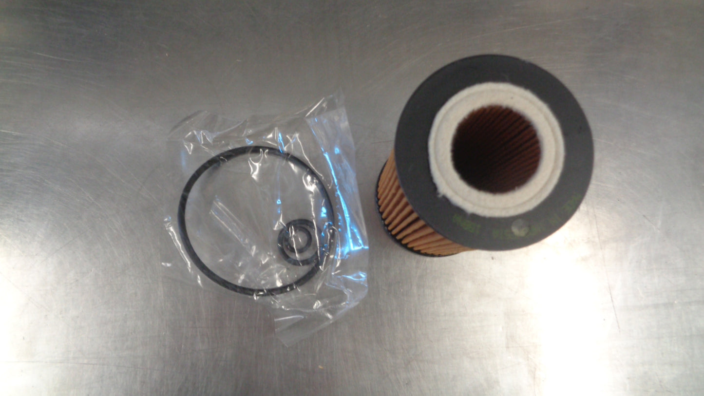 Sakura Oil Filter suits Chrysler Mercedes Jeep New Part