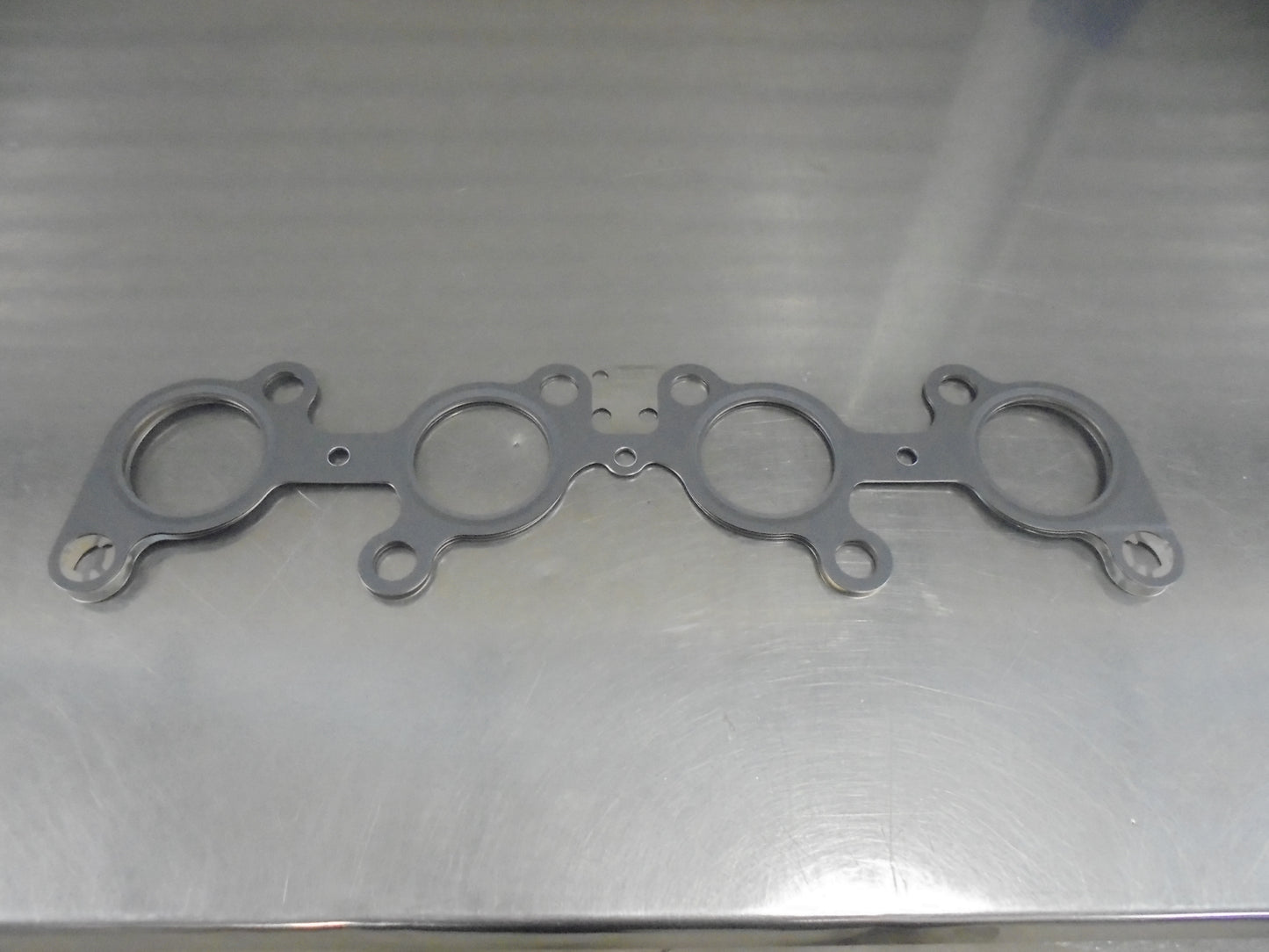 Ford F-150-Mustang 5.0Ltr Genuine Exhaust Manifold Gasket New Part