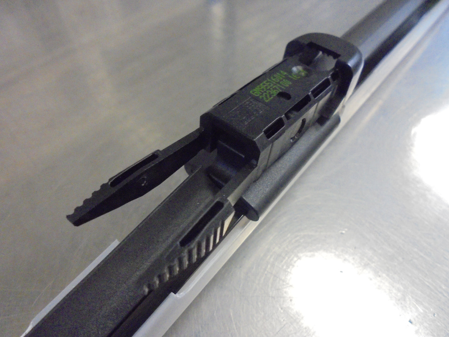 Holden Barina TK Genuine Right Hand Front Replacement Wiper Blade New Part