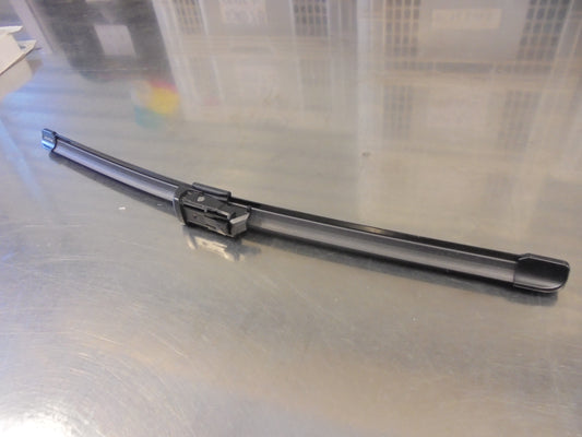 Peugeot Partner Genuine Left Hand Front Wiper Blade 400mm 16Inch New Part