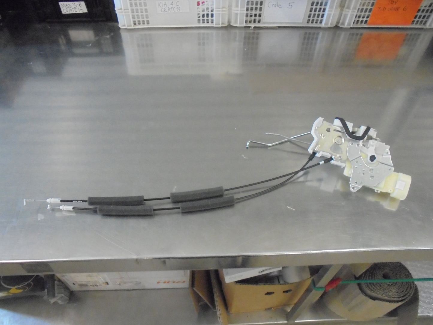 Isuzu D-Max M-UX Genuine Drivers Front Door Lock ASM New Part