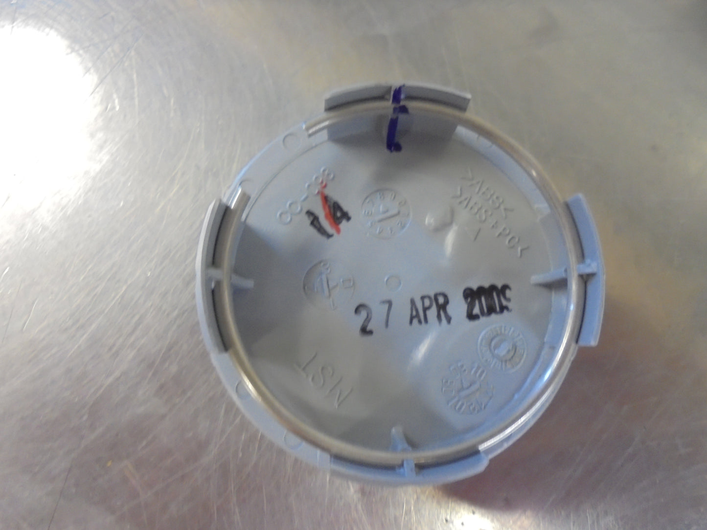 Holden VE Commodore Genuine Center Cap 60mm Diameter New Part