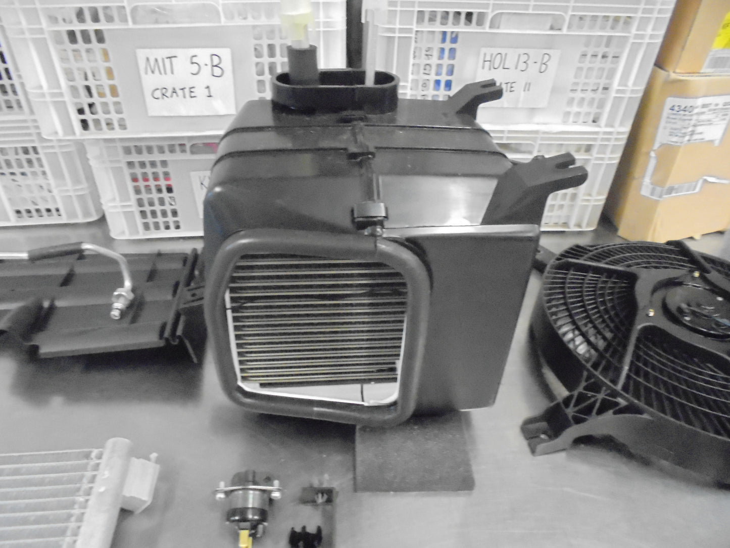 Nissan Navara D22 QD32 Engine ONLY Genuine Air Conditioning Kit New Part