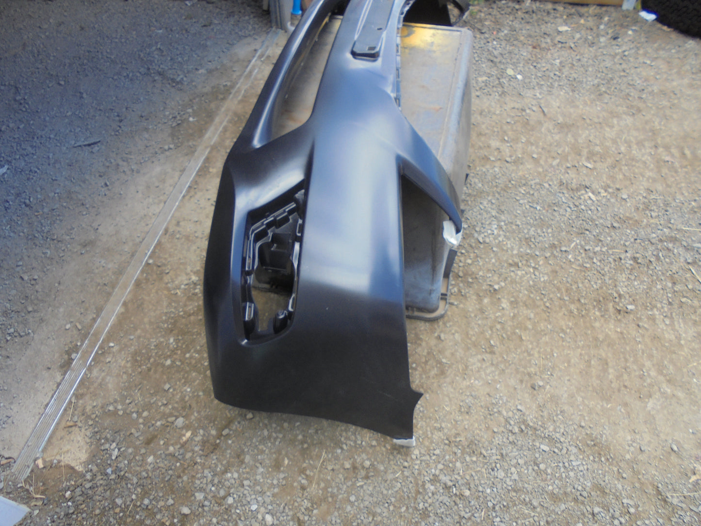 Toyota Camry Aurion Genuine Front Bumper Cover New Part