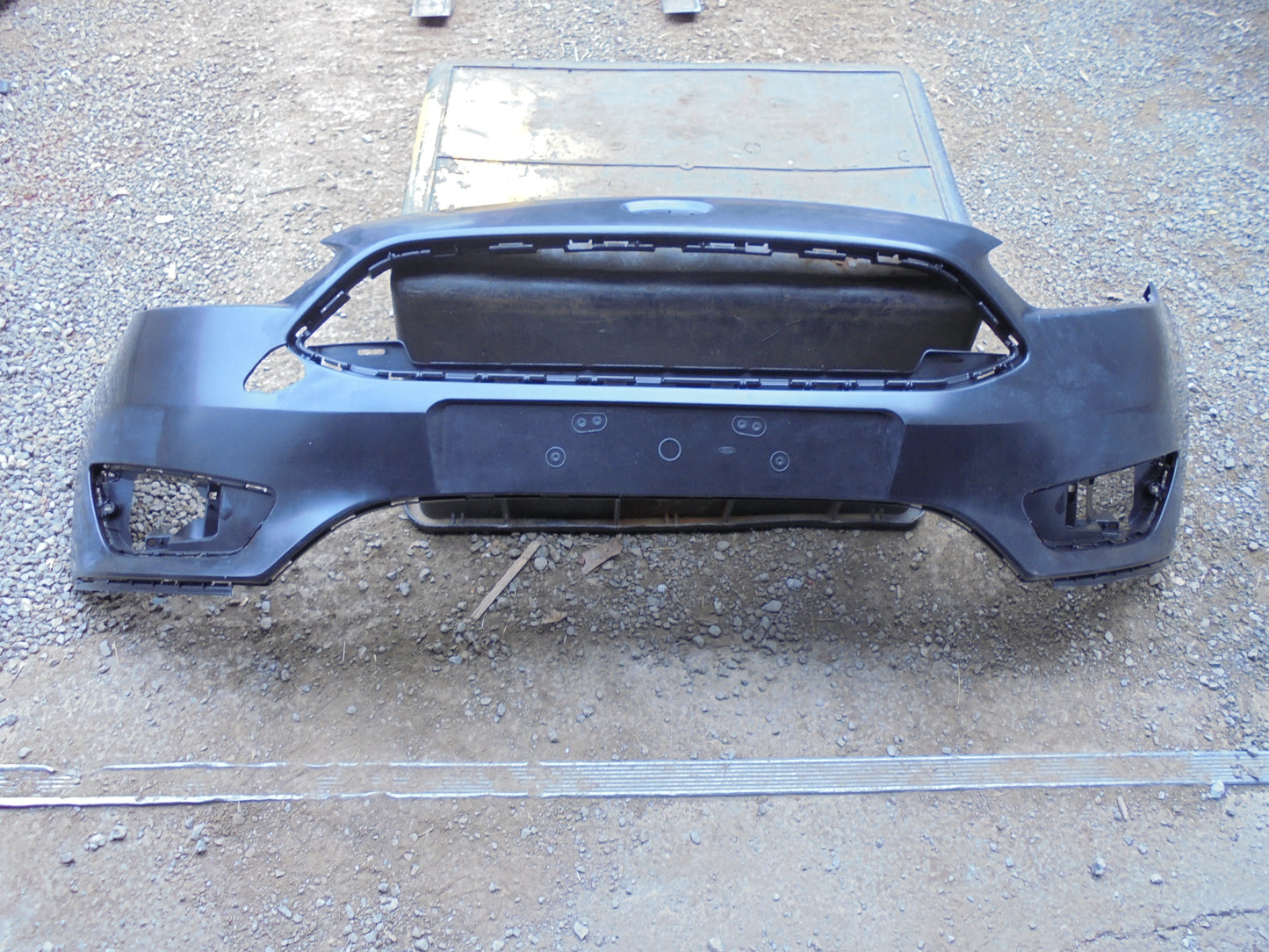 Ford LZ Focus Genuine Front Bumper Cover New Part