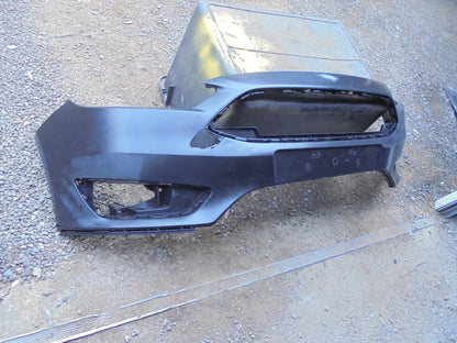 Ford LZ Focus Genuine Front Bumper Cover New Part