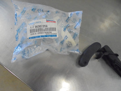 Holden Barina-Dawoo Kalos Genuine Rear Window Hinged Lock Black New Part