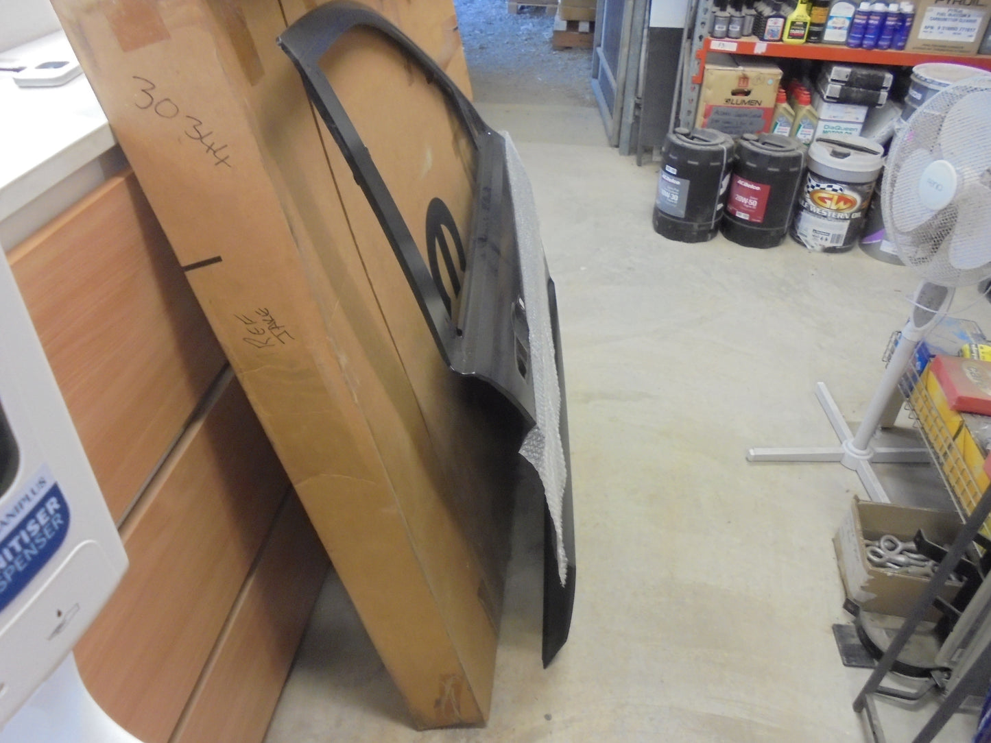 Jeep Grand Cherokee Genuine Drivers Door Skin New Part