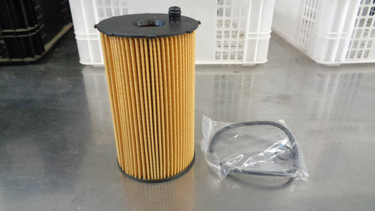 Sakura Oil Filter suits Ford Territory Landrover Discovery New Part
