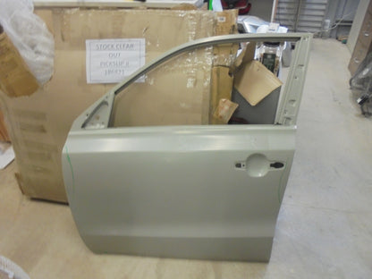 Suzuki Vitara Genuine Passenger Front Door Shell New Part