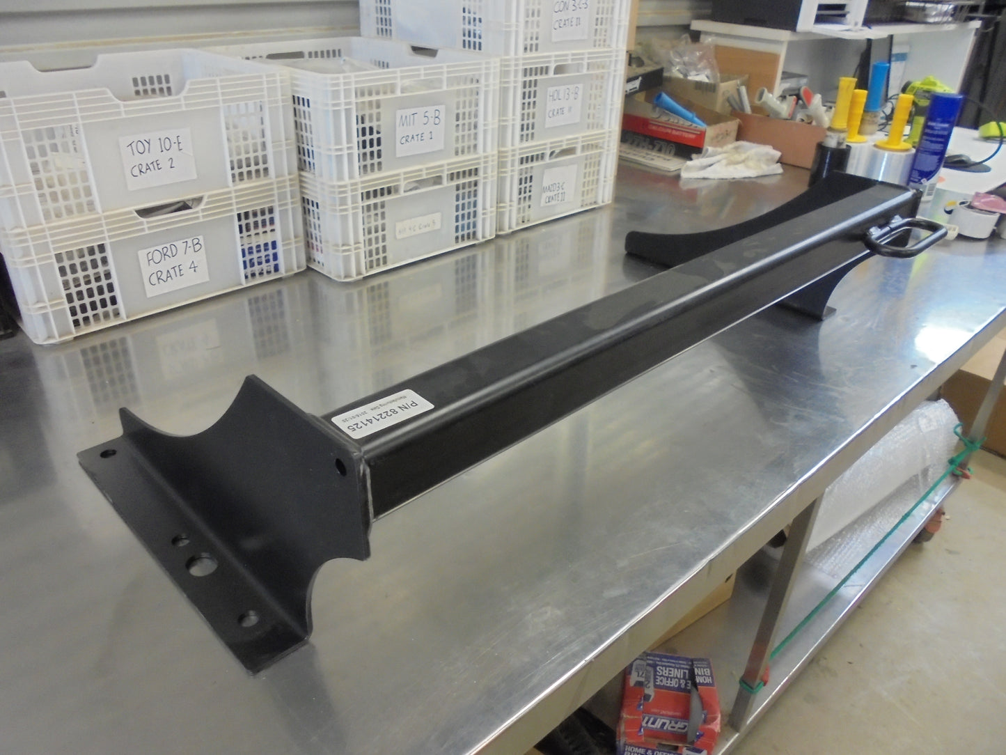 Jeep Cherokee Genuine Rear Structural Towbar Beam New Part