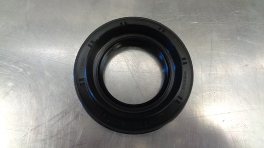 Toyota Genuine Diff Pinion Seal Suits Prado Hilux Landcruiser New Part