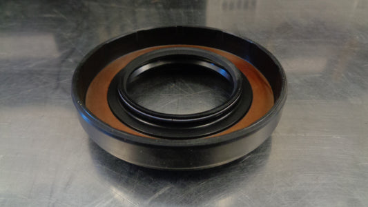 Toyota Genuine Diff Pinion Seal Suits Prado Hilux Landcruiser New Part