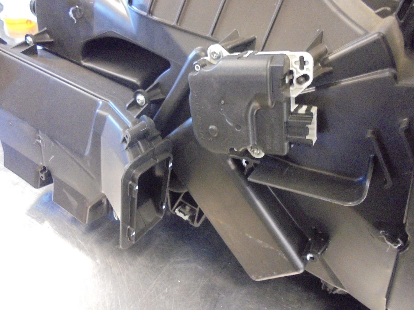 Nissan Navara D40M-R51 Pathfinder Genuine Air Con Blower Assembly Auto Air New Part