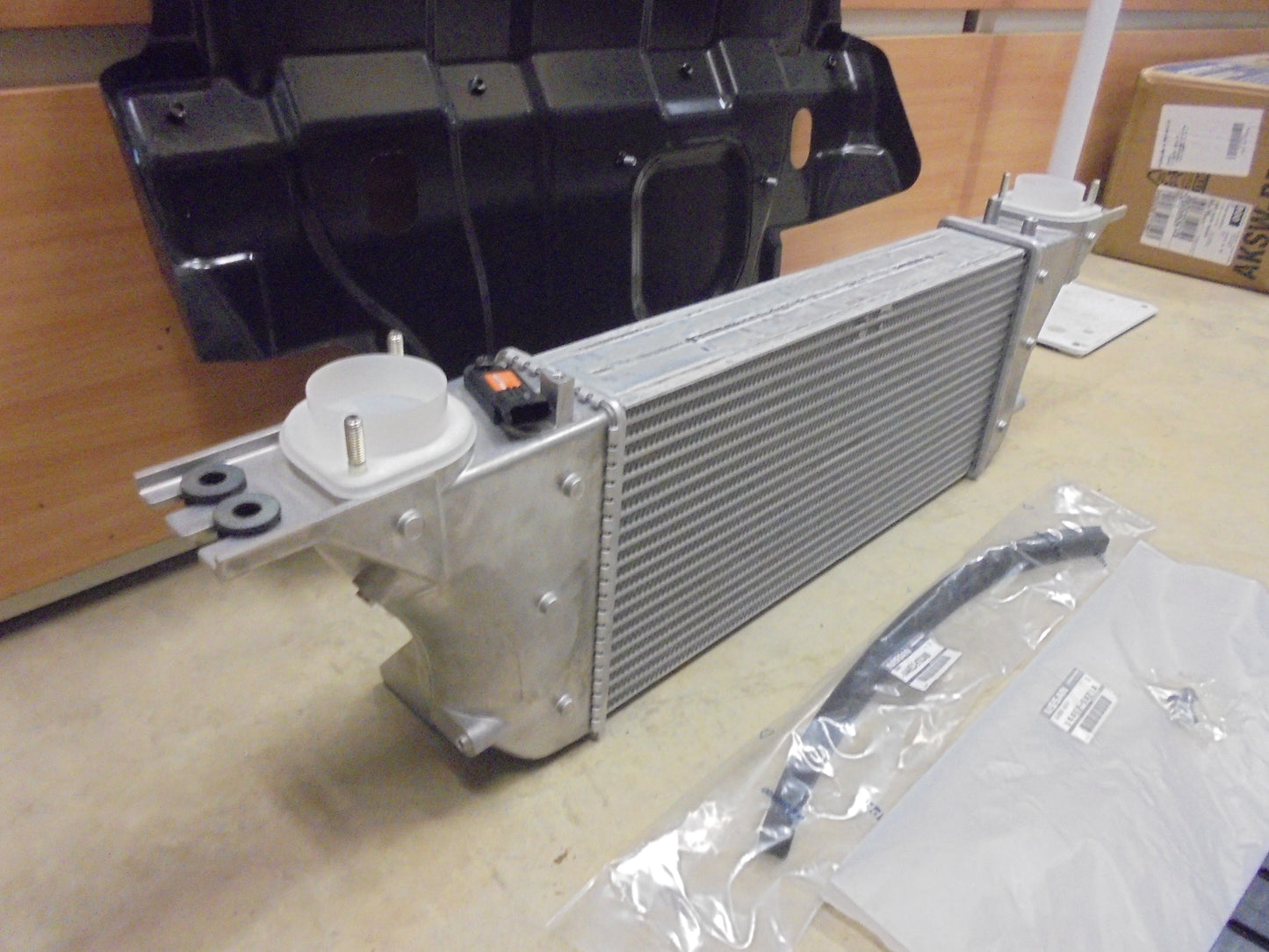 Nissan Navara D40M V9X Genuine Inter Cooler Kit New Part