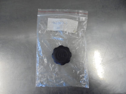 Holden Gemni TC Genuine Oil Cap Suits 1600 Petrol And Diesel Engins New Part