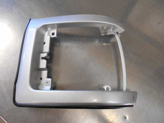 FORD ECONOVAN Genuine Silver / Right Hand Corner Lamp Rim New Part