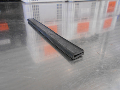 Suzuki Alto Front Window Glass Weather Strip Belt New Part