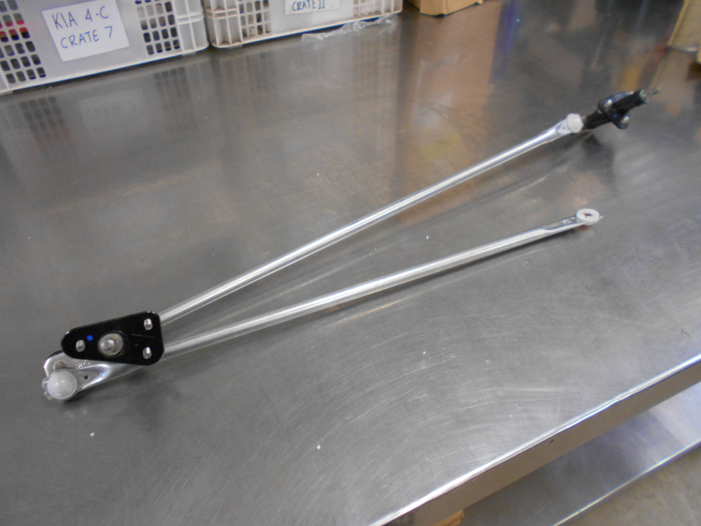 Mitsubishi Triton MK Genuine Windscreen Wiper Link New Part